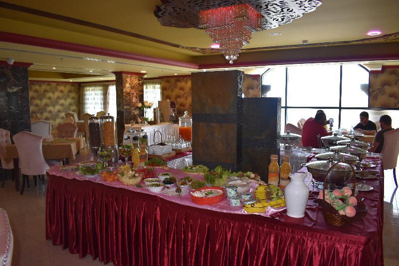 One To One Lejlighedshotel Al Khobar Eksteriør billede
